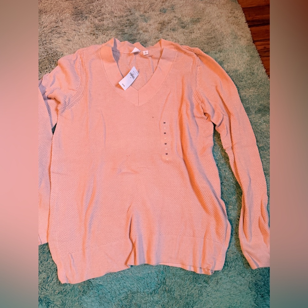 Women’s size medium Gap sweater
